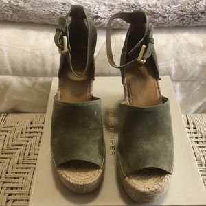 Authentic Marc Fisher Adalyn light green suede 10M